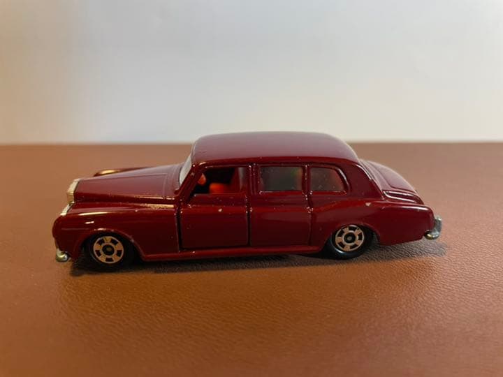 【トミカ ミニカー】F6ロールスロイス ファンタムⅥ