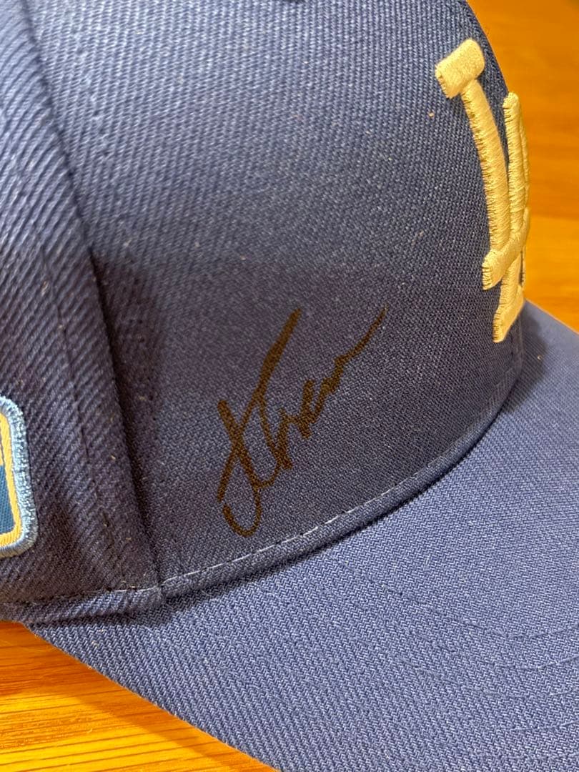ドジャース　帽子　直筆サイン