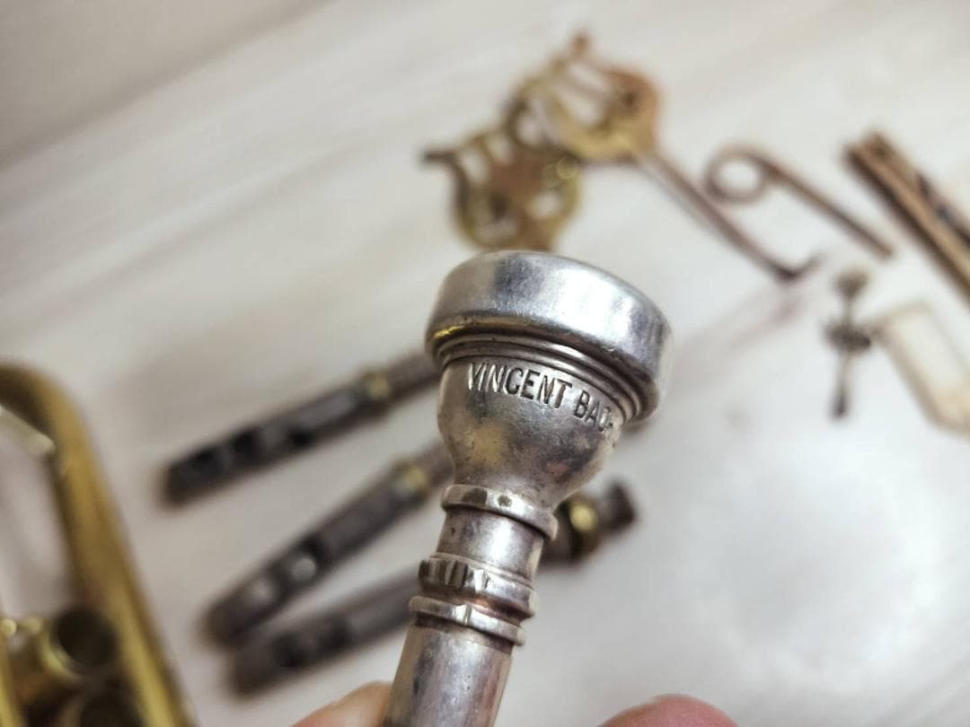 ヴィンテージ 1960年代 オールズ アンバサダー　トランペット　ケースあり　訳