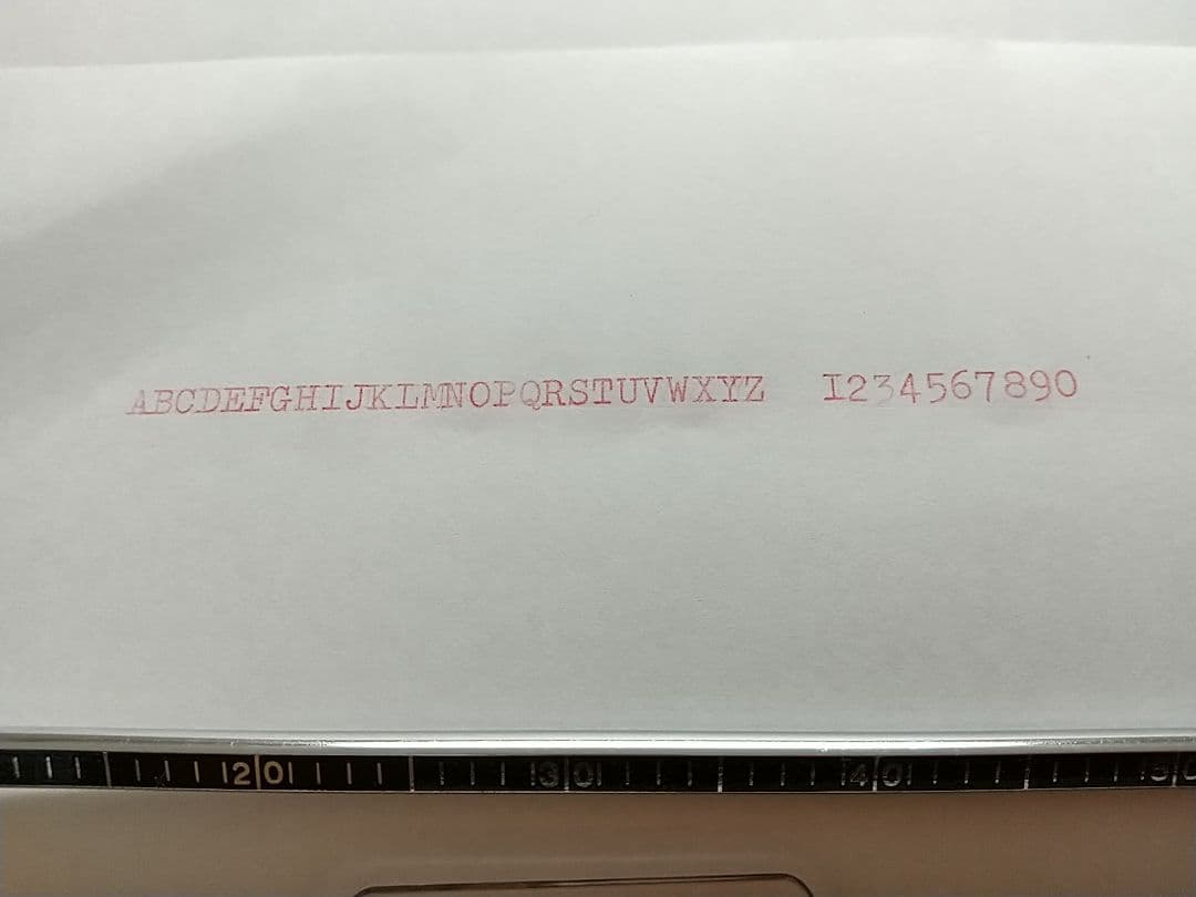 ADLER社製タイプライター Gabriele 12