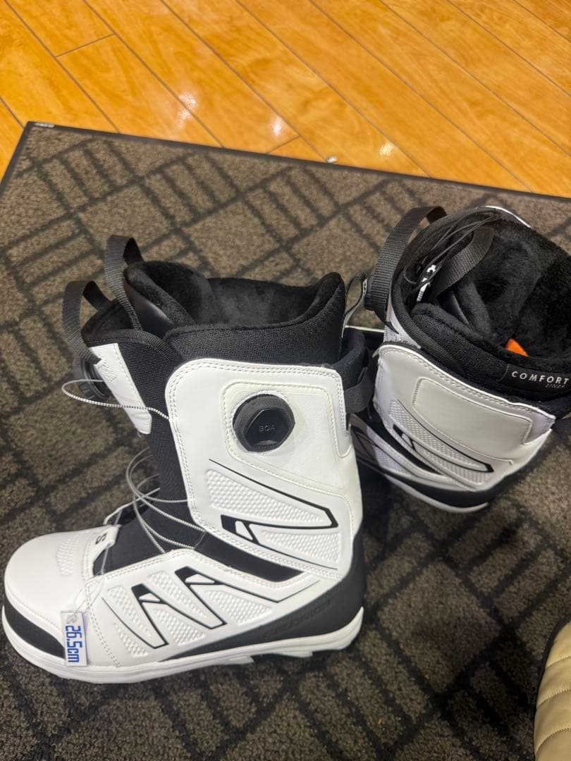 Salomon スノーボードブーツ ホワイト/ブラック