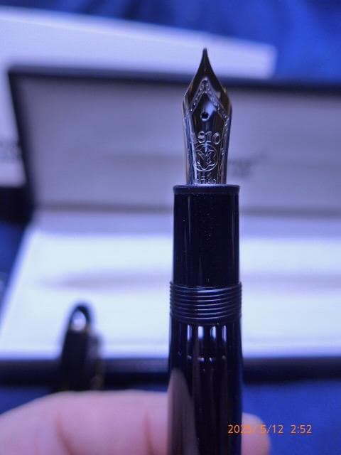 新品未使用のマイスターシュテュック#146 万年筆（F）14K 保証書、ケース付