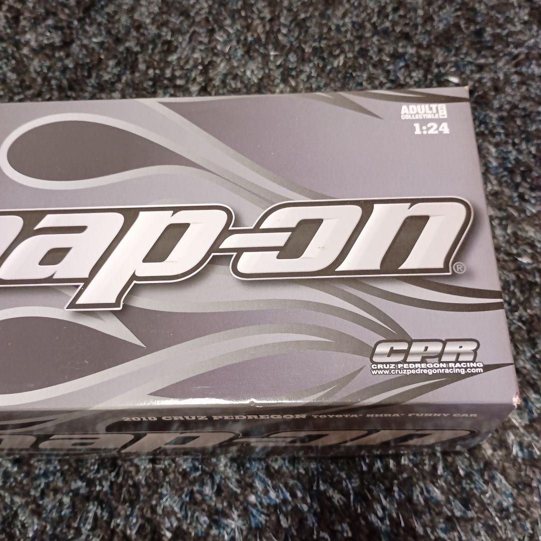スナップオン　Snap-on ドラッグカー 1/24スケール　オートワールド
