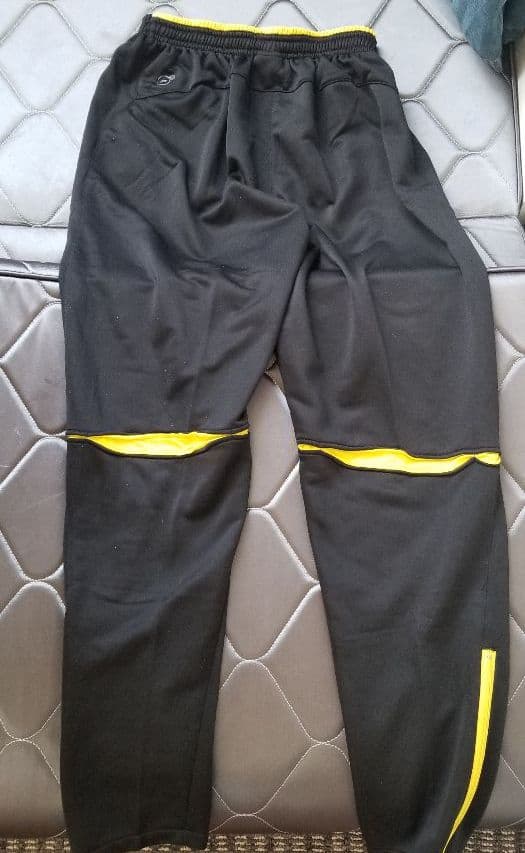 サッカー、ドルトムント、選手仕様、ウォームアップスーツ上下、サイズは海外製XL