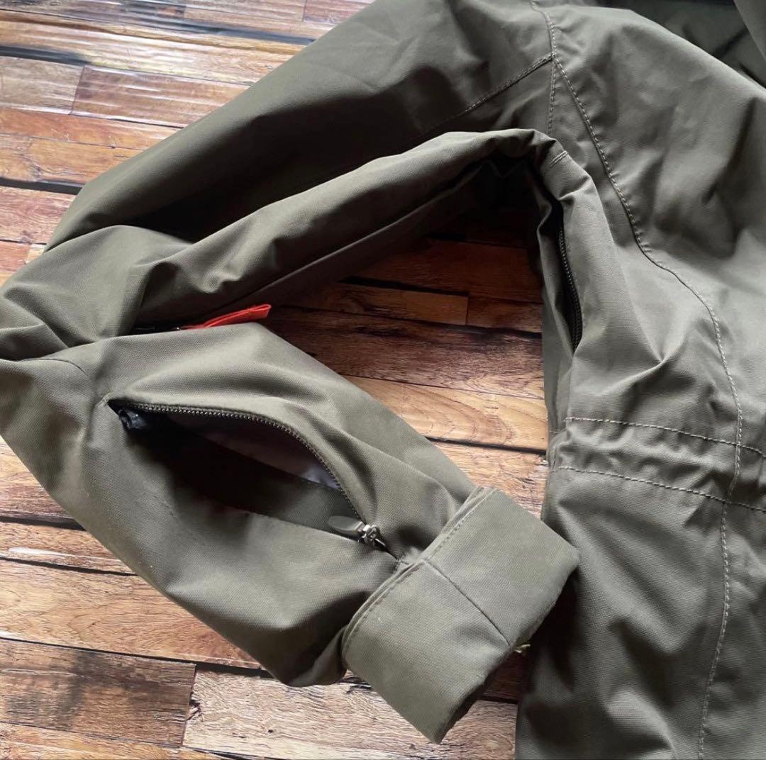 スノー仕様のNIKE SBジャケットHUDSON PARKAナイキSB(S)