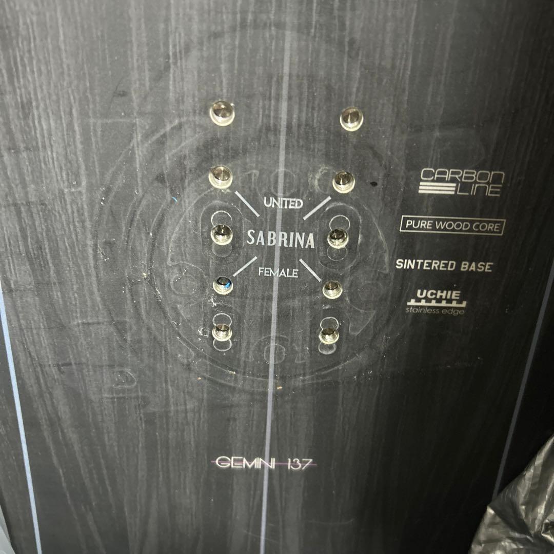 SABRINA GEMINI 137cm スノーボード 板