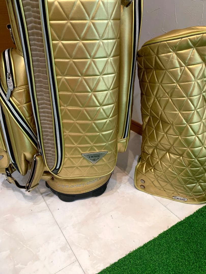 希少　完売　クレイジー　キャディバッグ　ゴールド