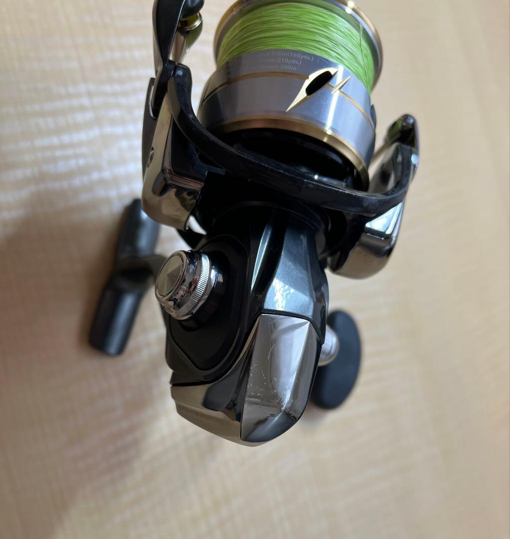 Daiwa 20 LUVIAS LT4000-CXH スピニングリール