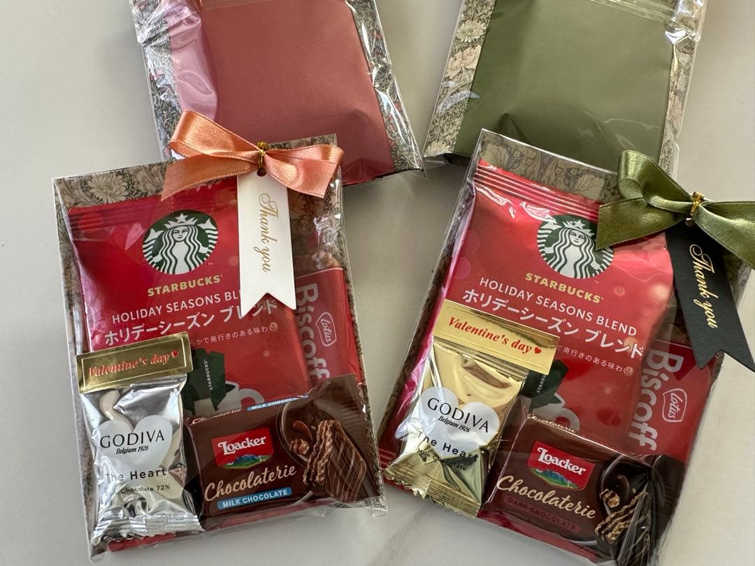 【専用】⑪バレンタインプチギフト　4袋　スタバ♡ゴディバ♡ロアカー♡ロータス