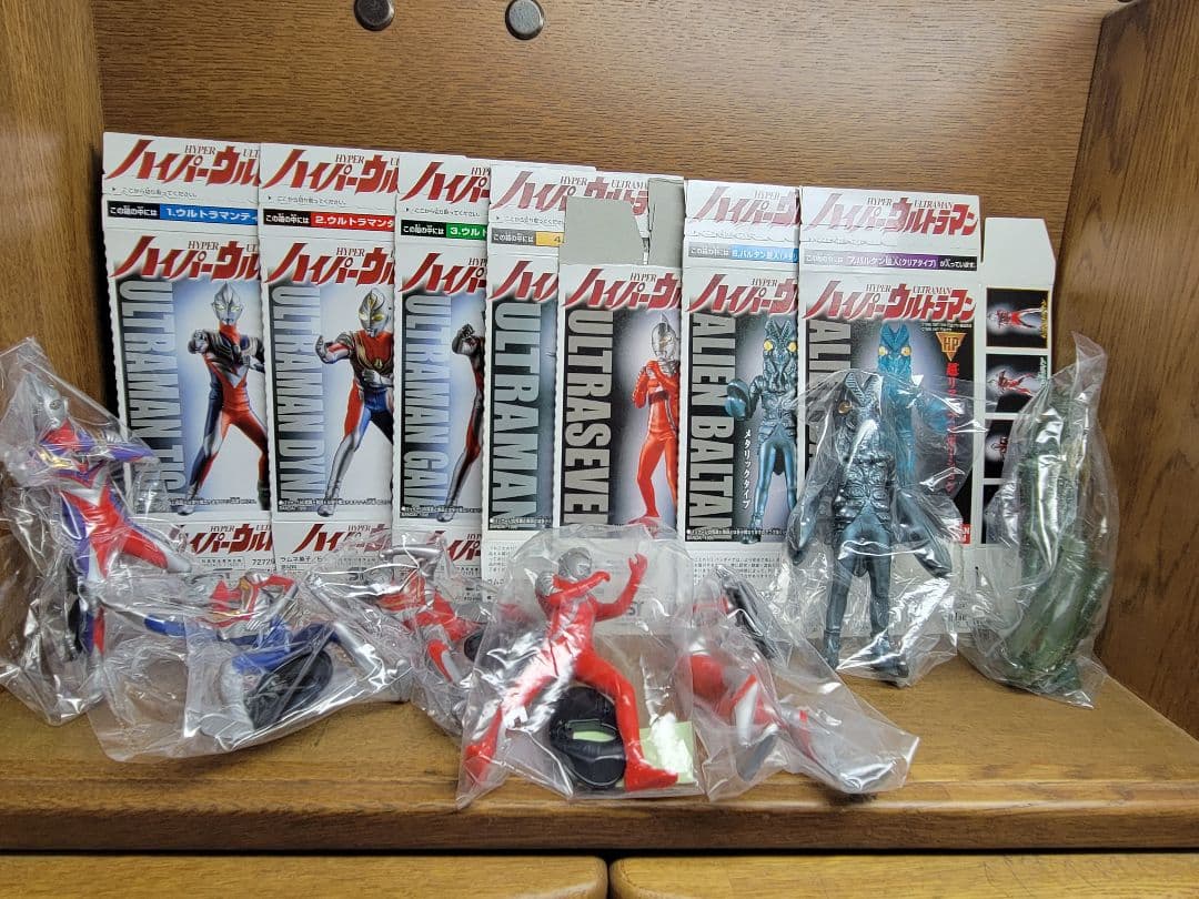 ルミナスサイズ ハイパーウルトラマン(1999年) バンダイ　全7種