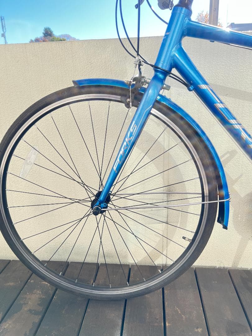 FORKS700Cクロスバイク　シマノ18段変速(前３段×後６段)　引取専用