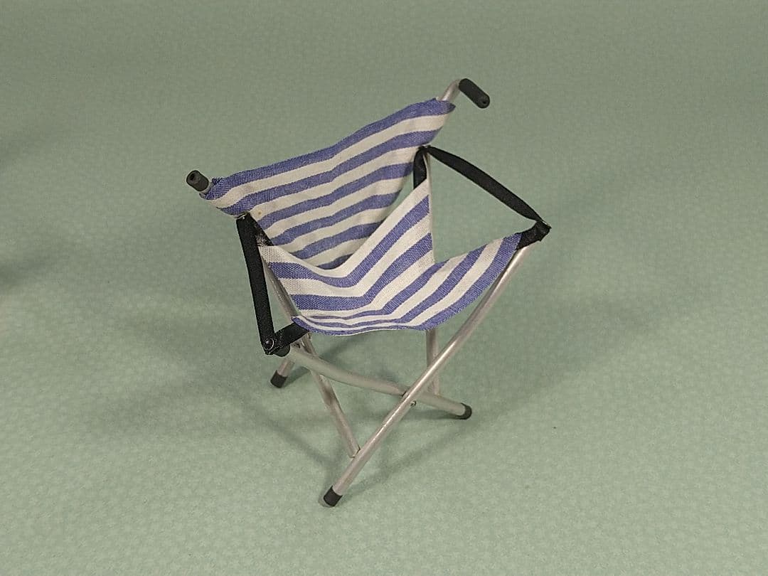 ガタバウトチェア　ミニ　S=1/10