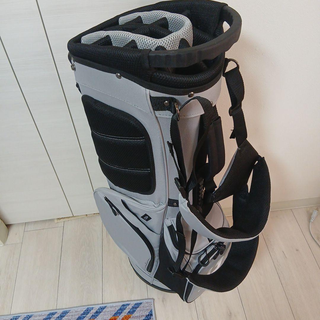 LOVACEスタンドキャディーバッグ　新品（発送は1月15以降）