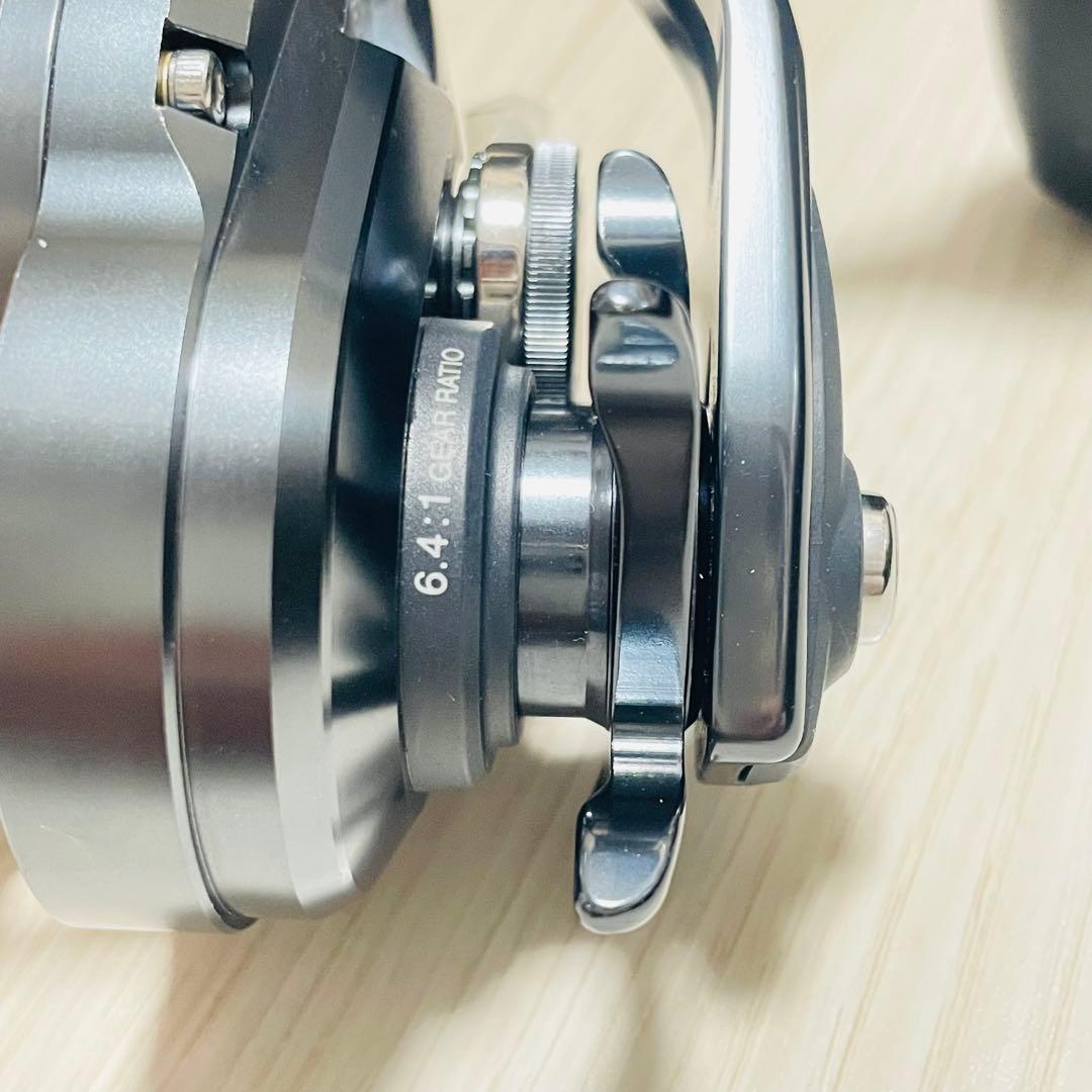 オシアジガー Ｆカスタム 1501HG 左巻き 両軸リール 2号 PEライン付き