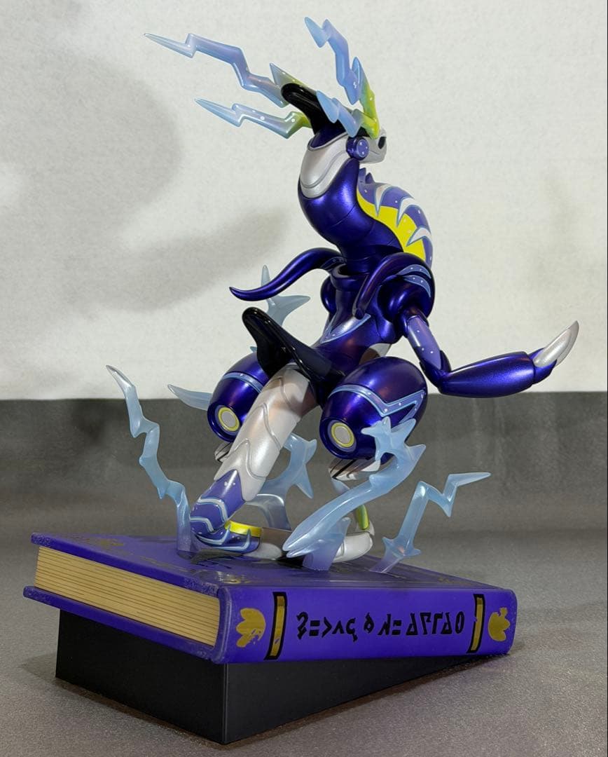 コトブキヤ　ポケセンオリジナル　フィギュア コライドン＆ミライドン　セット