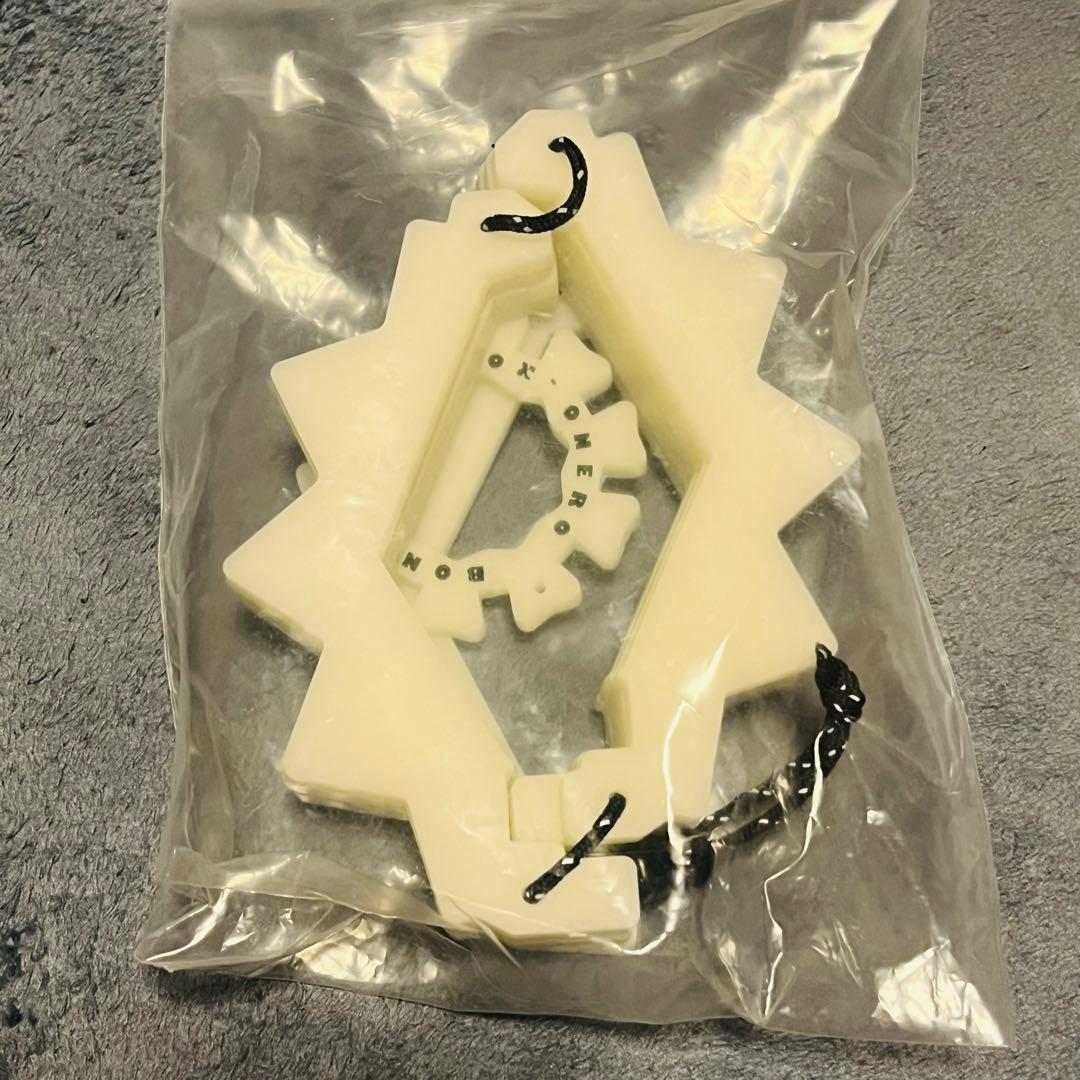 ボンボネロ 蓄光 グリーン発色