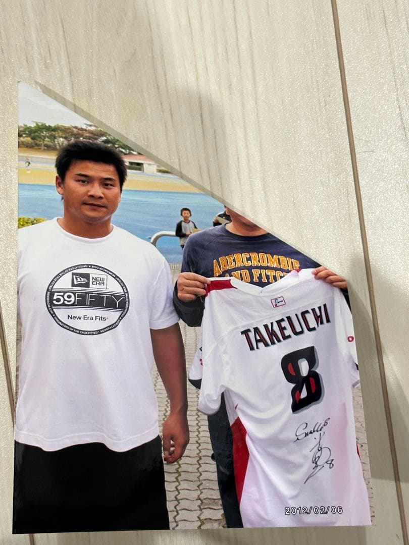 ヤクルトスワローズ武内選手 プロモデル前後直筆サイン入りユニホーム➕ サイン色紙