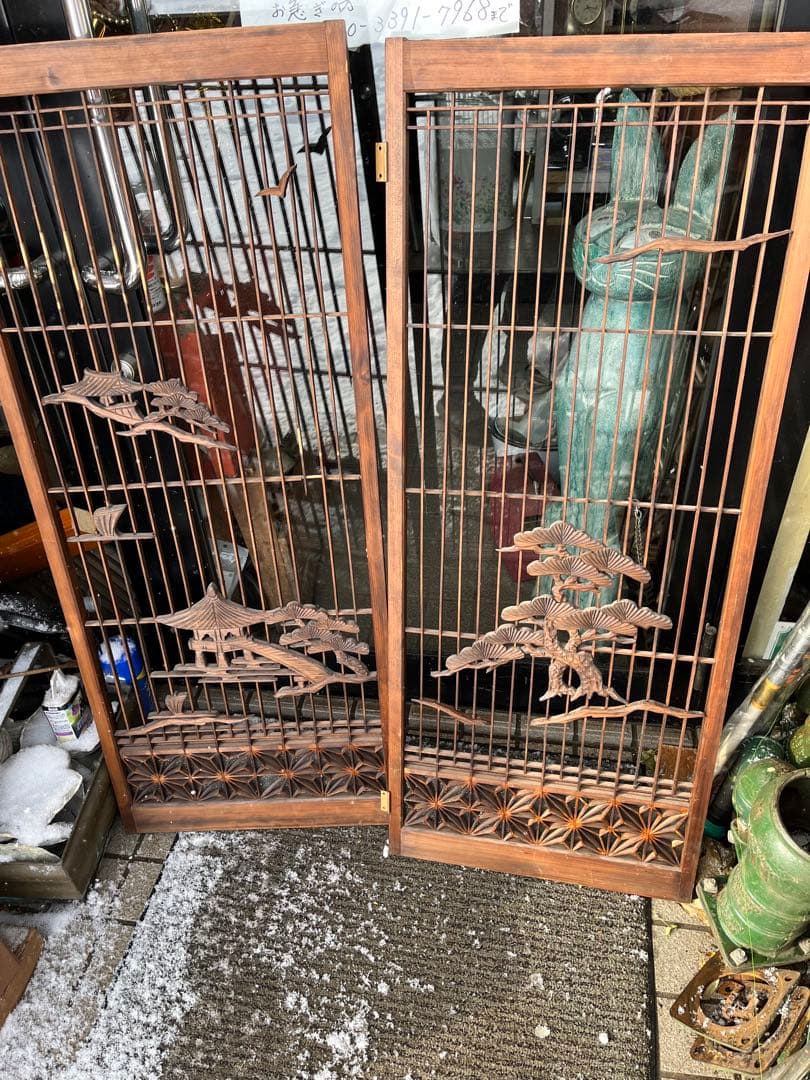 木製の彫刻障子、珍品障子、美しい障子、松の木や船、和室、衝立、風炉先 山水障子