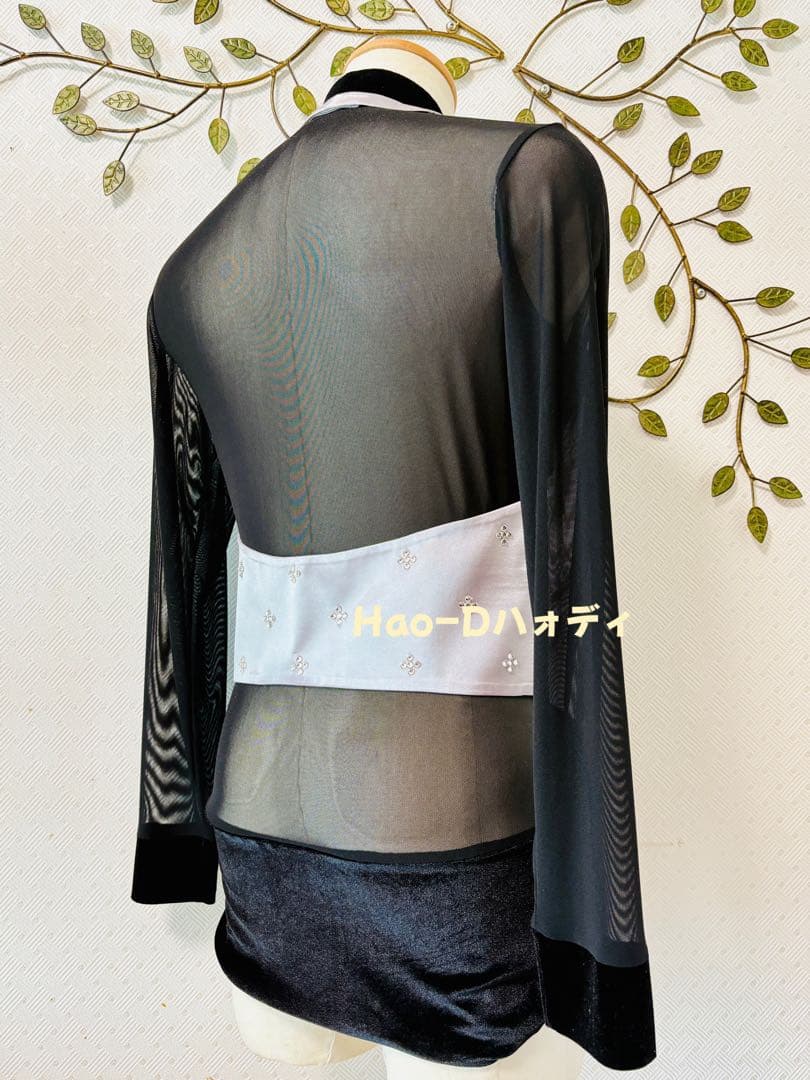 新品★社交ダンス★ラテン★ベスト★シルバーグレー★サテン★ストーンあり★M