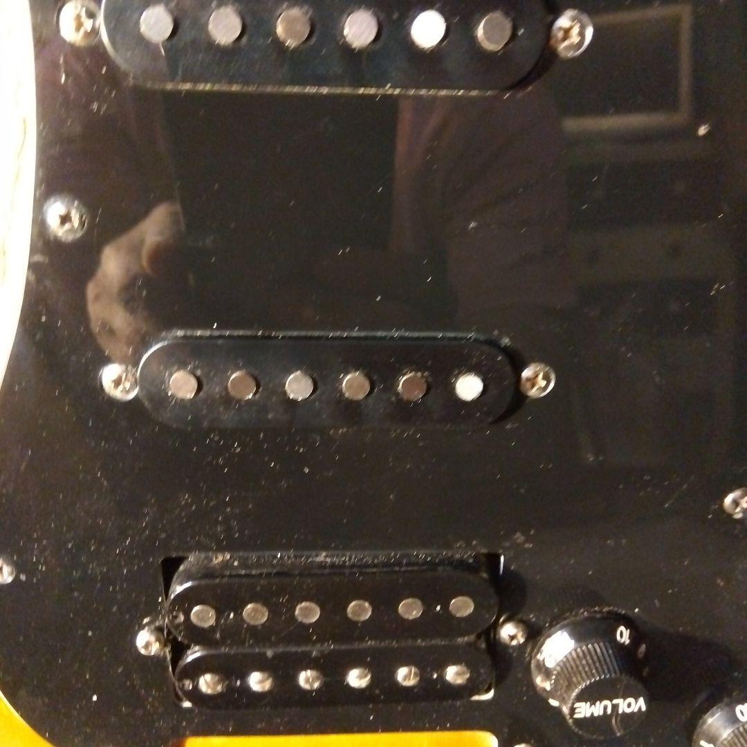 レリック、ストラトキャスター サンバースト！コンポーネントギター！