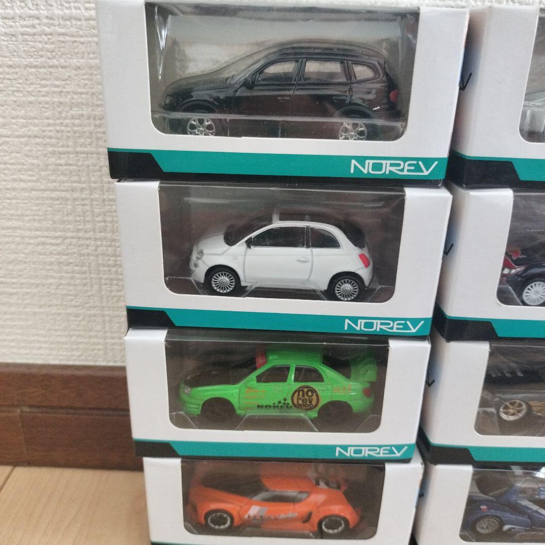 NOREVのミニカー12個セット