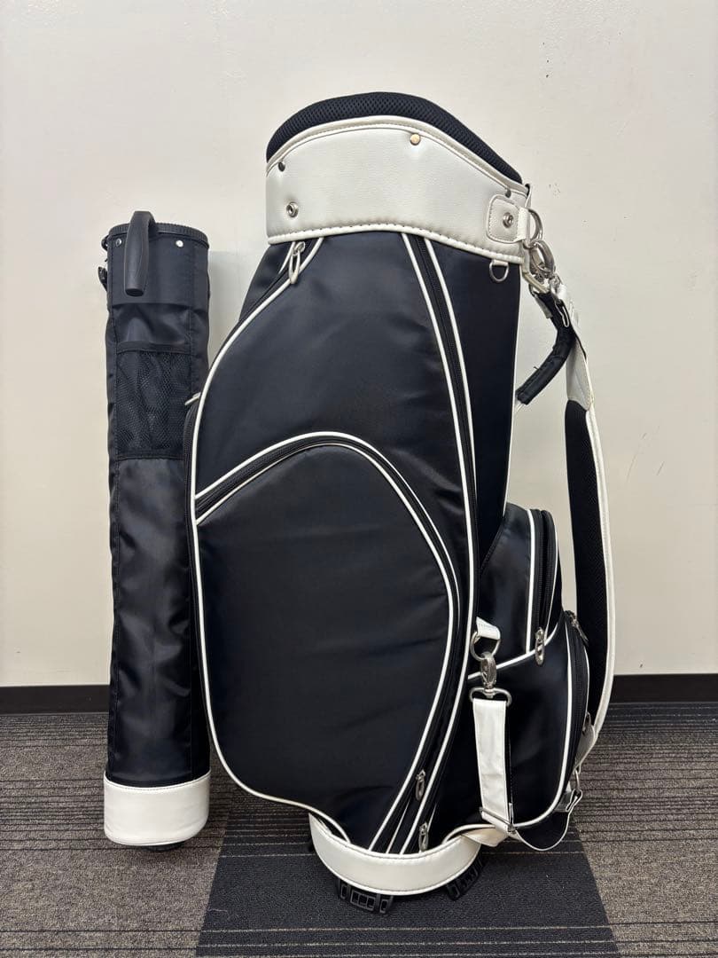 セルフスタンドバック内蔵キャディバック