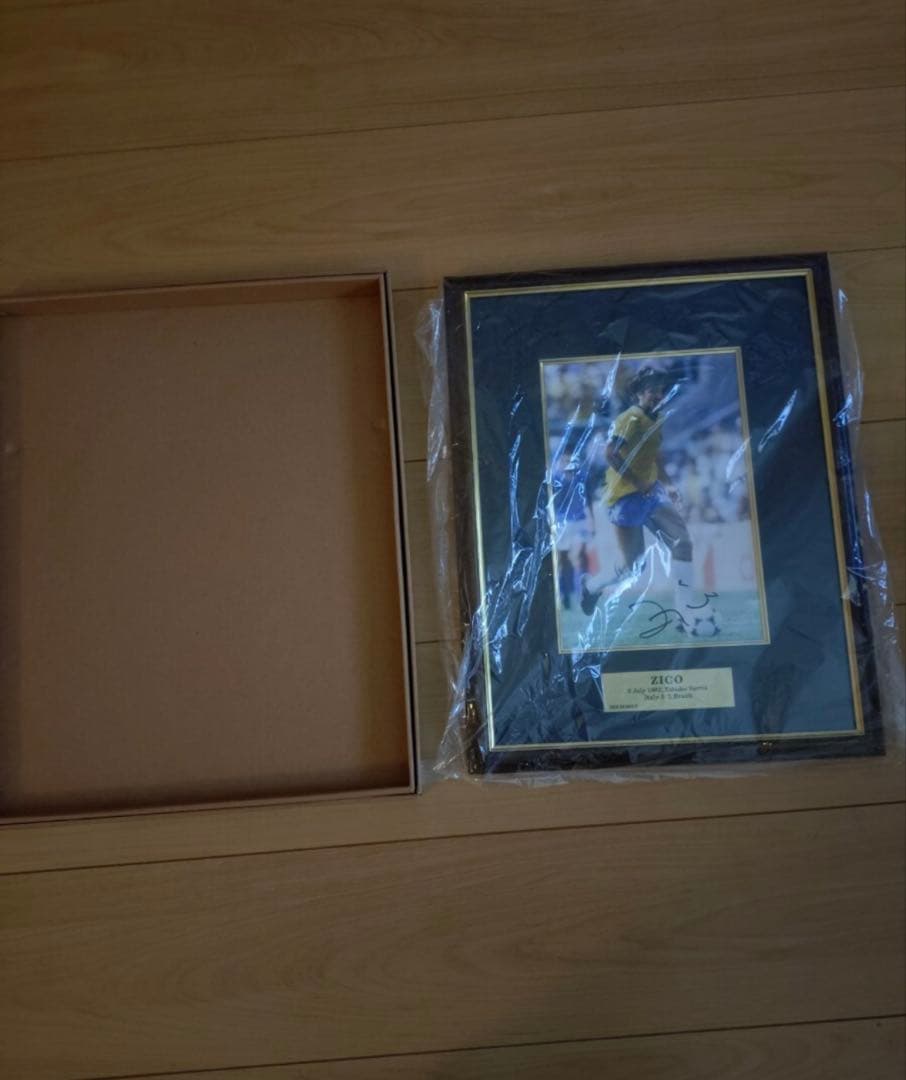 ダグアウト社 ジーコ 直筆サイン入り写真 ブラジル代表 証明書付 額