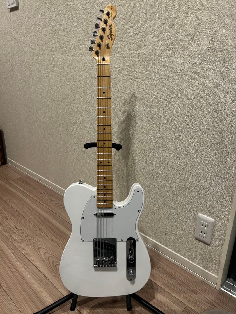 ギター squier affinity telecaster White