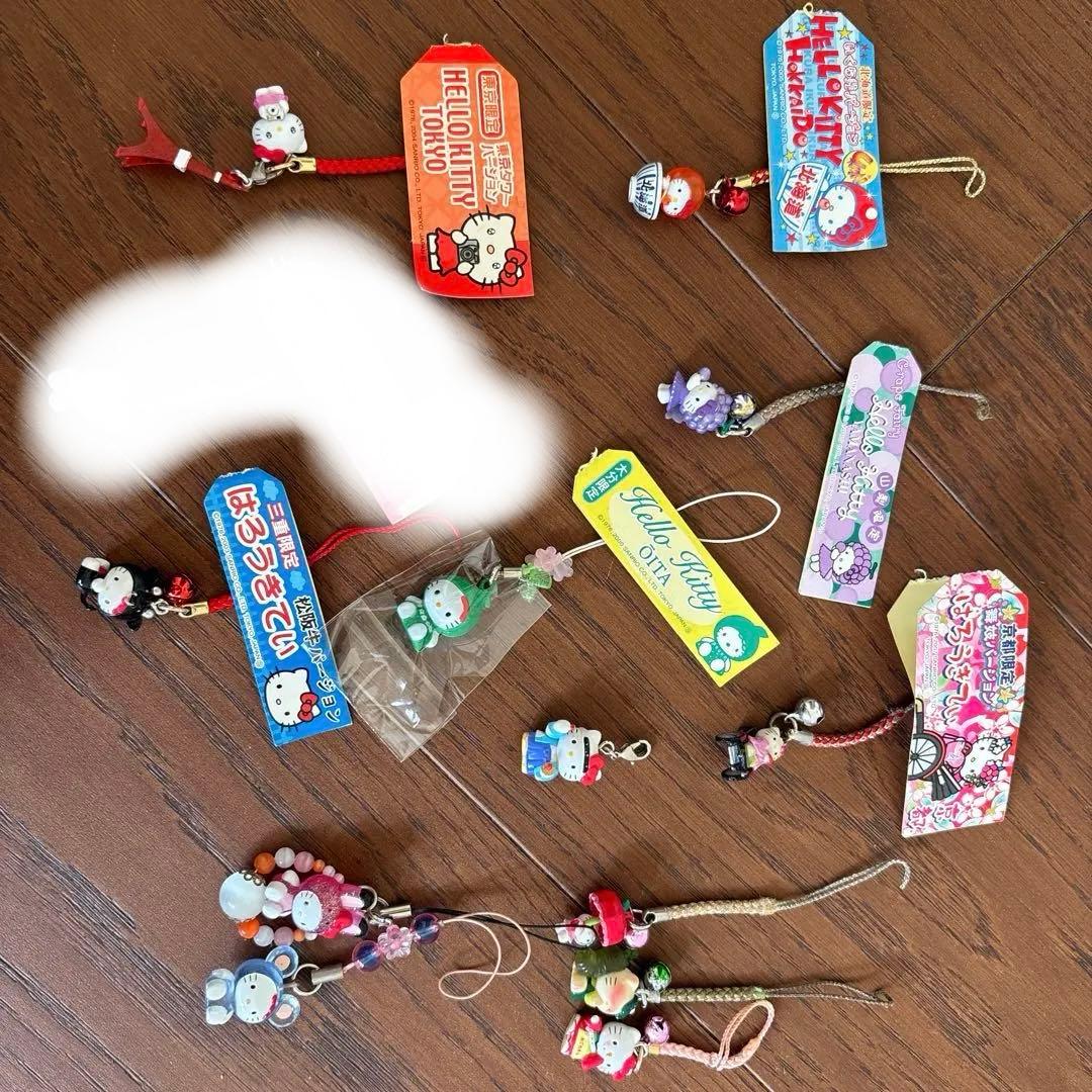 ご当地キティまとめ売り根付けストラップ　ボールペンセット