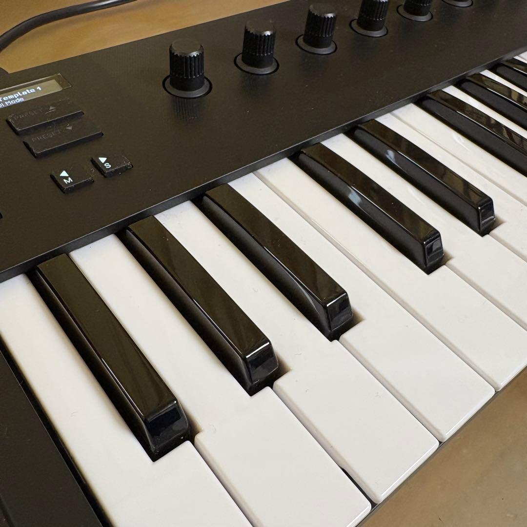 DTM・DAW NATIVE INSTRUMENTS KOMPLETE KONTROL M32