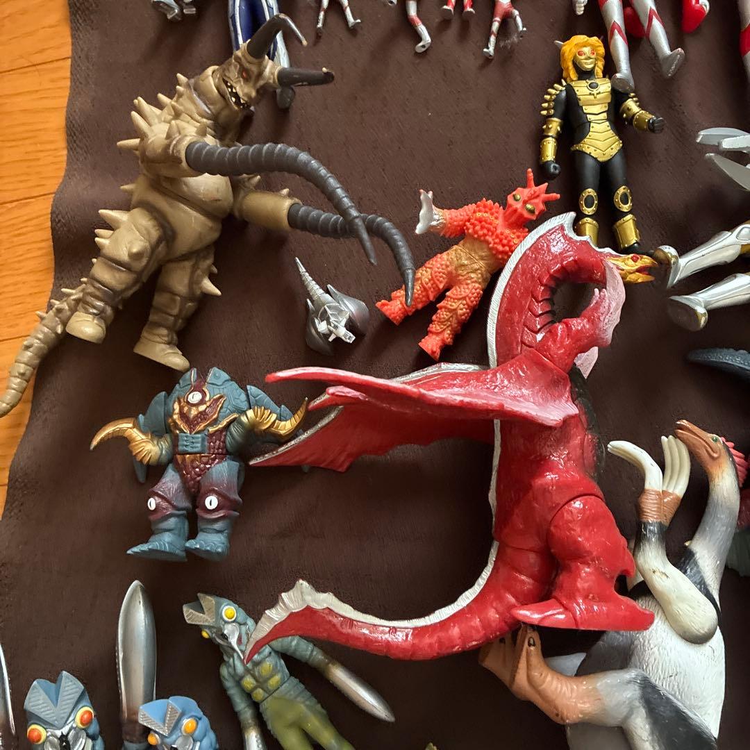 ウルトラマン　怪獣　ソフビ　まとめ売り