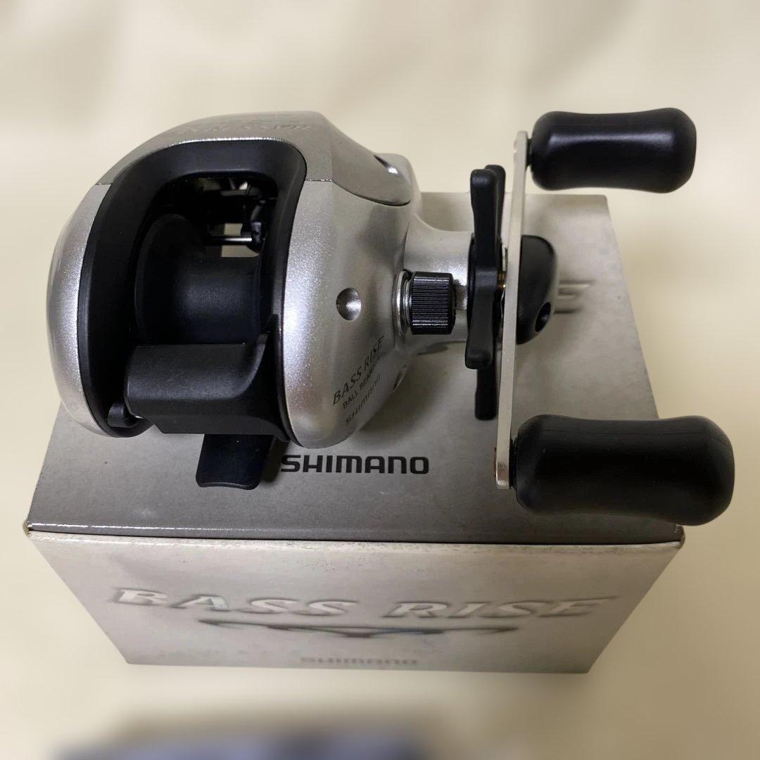 未使用品　SHIMANO BASS RISE バスライズ2点ベイトリール#411