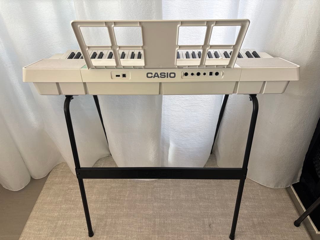 （CASIOスタンド付き）CASIO LK-512 光ナビゲーションキーボード