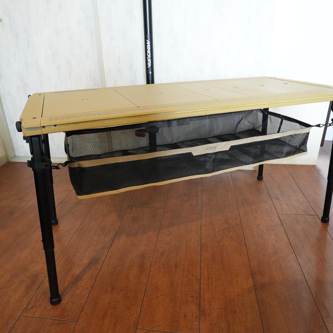 CRRGO CONTAINER COMFORT MODULE TABLE 未使用