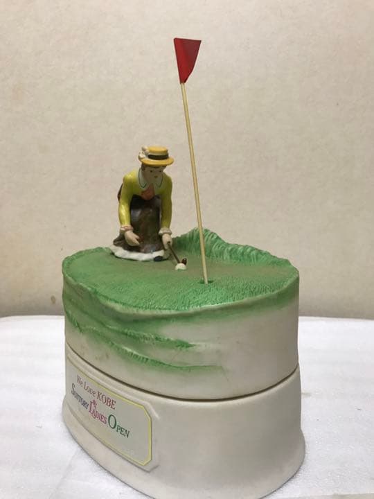 サントリーレディスオープン'97記念ボトル<オールドファッションドゴルフウェア>