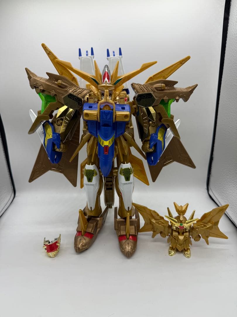 元祖SDガンダム　太陽神ゴッドカイザー