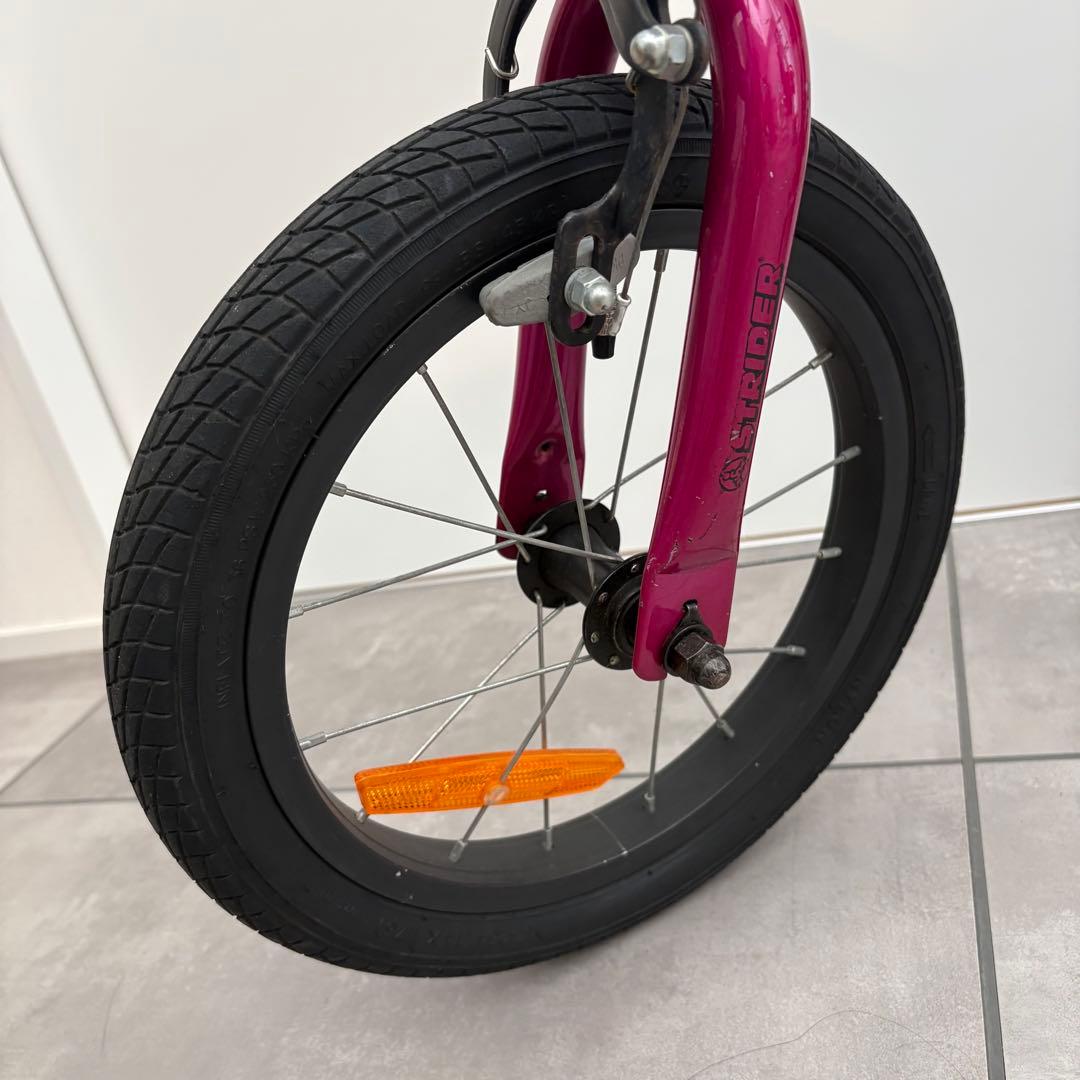 ストライダー 14X フューシャピンク キッズスポーツバイク　ペダル付属