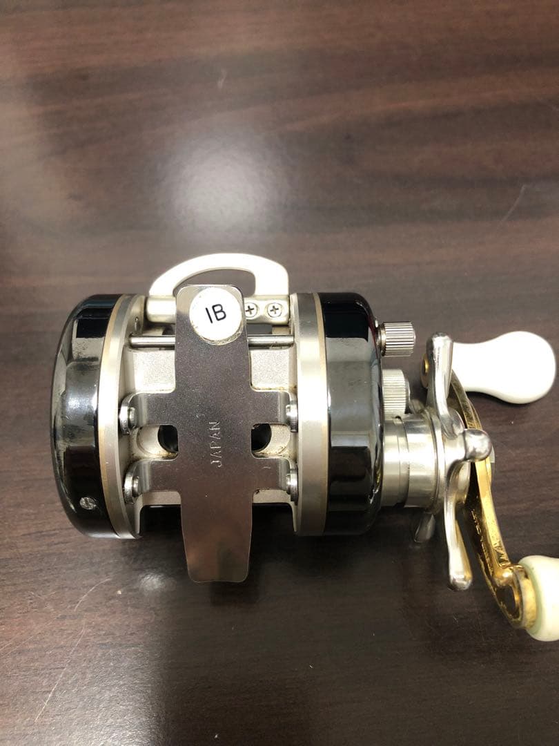 EF651118　RYOBI バリウスf200