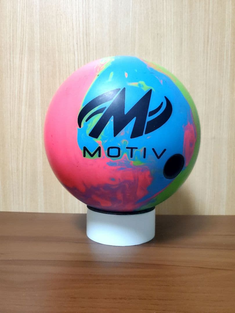 MOTIV EVOKE ボウリングボール 15p2oz