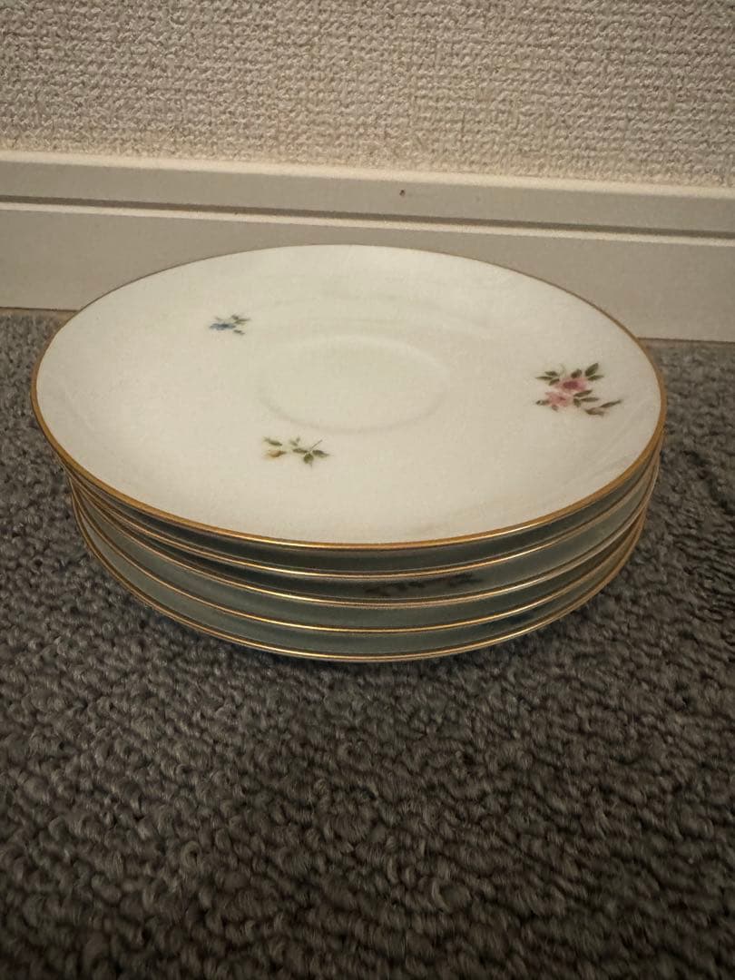 大倉陶園　食器セット　小花　マルチカラー