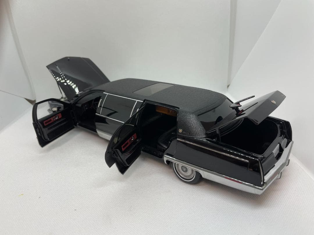 603-021 XIAOGUANG 1/18 キャデラック フリートウッド