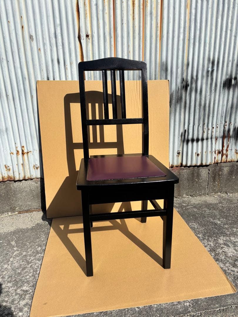 背もたれ付ピアノ椅子　足部フェルト付き　比較的きれい　ワインレッド座面