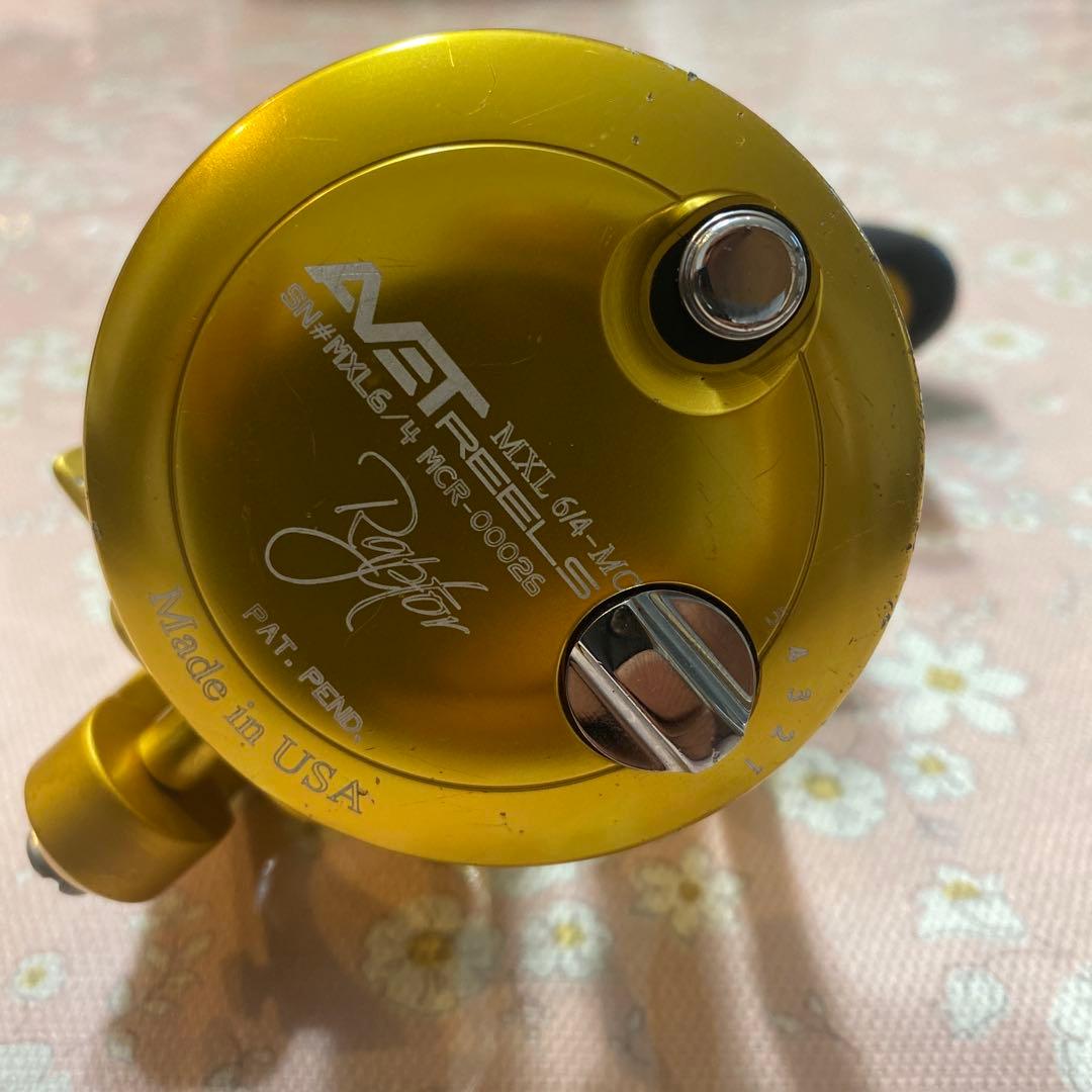 アベット AVET MXL 6/4-MC RAPTOR 右巻きリール、ゴールド