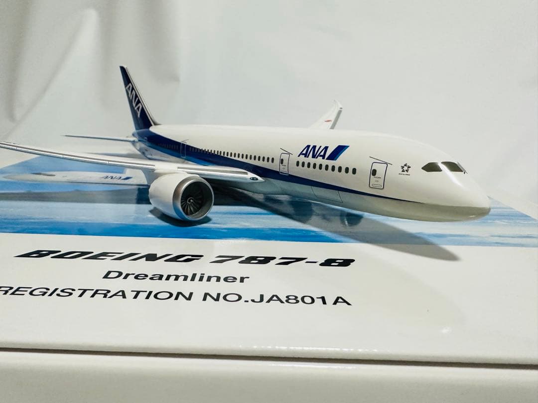 全日空商事 1/200 ANA 787-8 Dreamliner NH20038