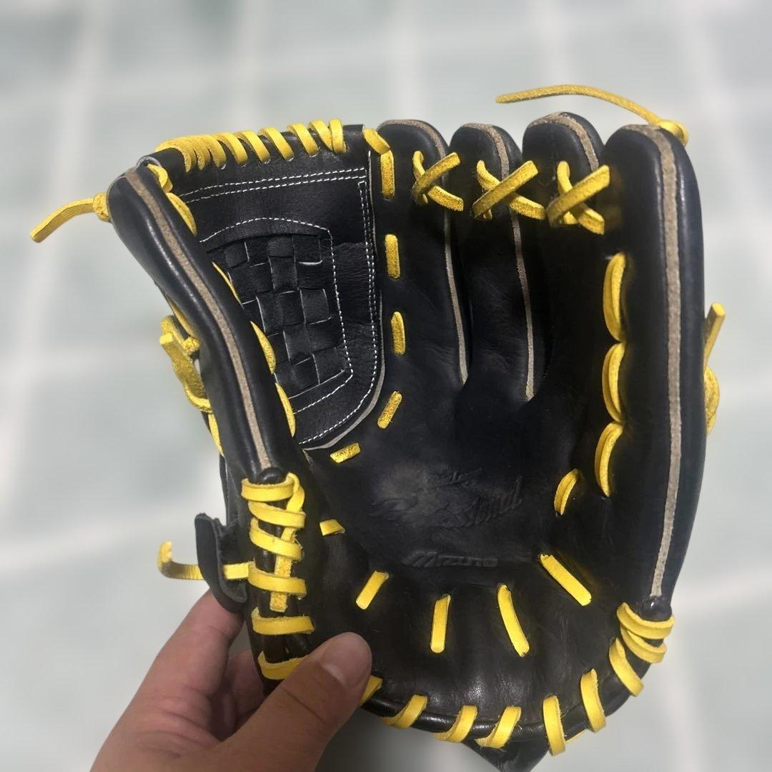 ミズノ　ビューリーグ軟式　吉見モデル