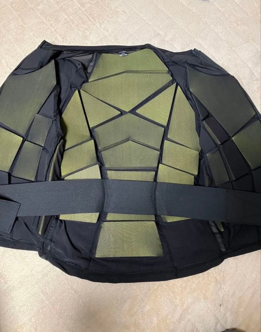 Karna プロテクターYama Plus XRD Sサイズ ブラック