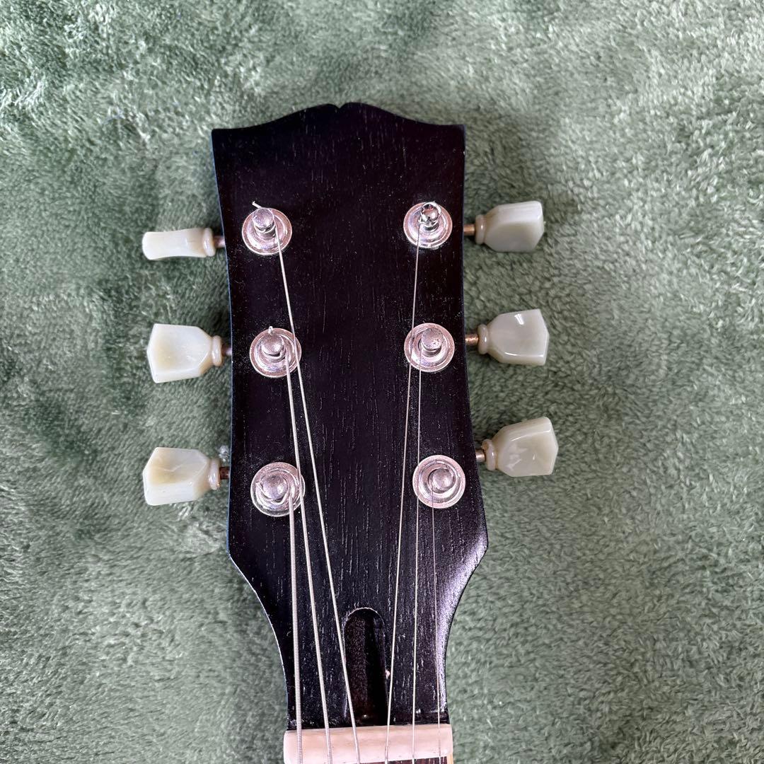 青いレスポールタイプエレキギター