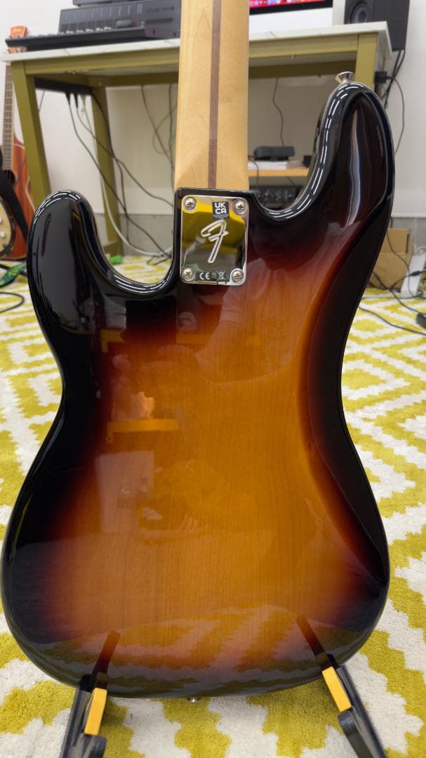 エレキベース サンバースト