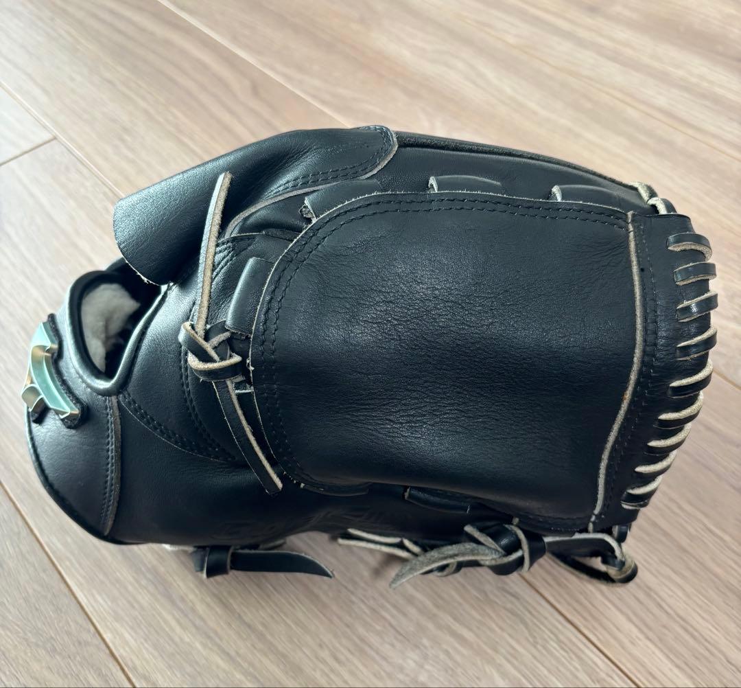 【美品】ミズノ グローバルエリート 軟式グローブ 投手用　黒