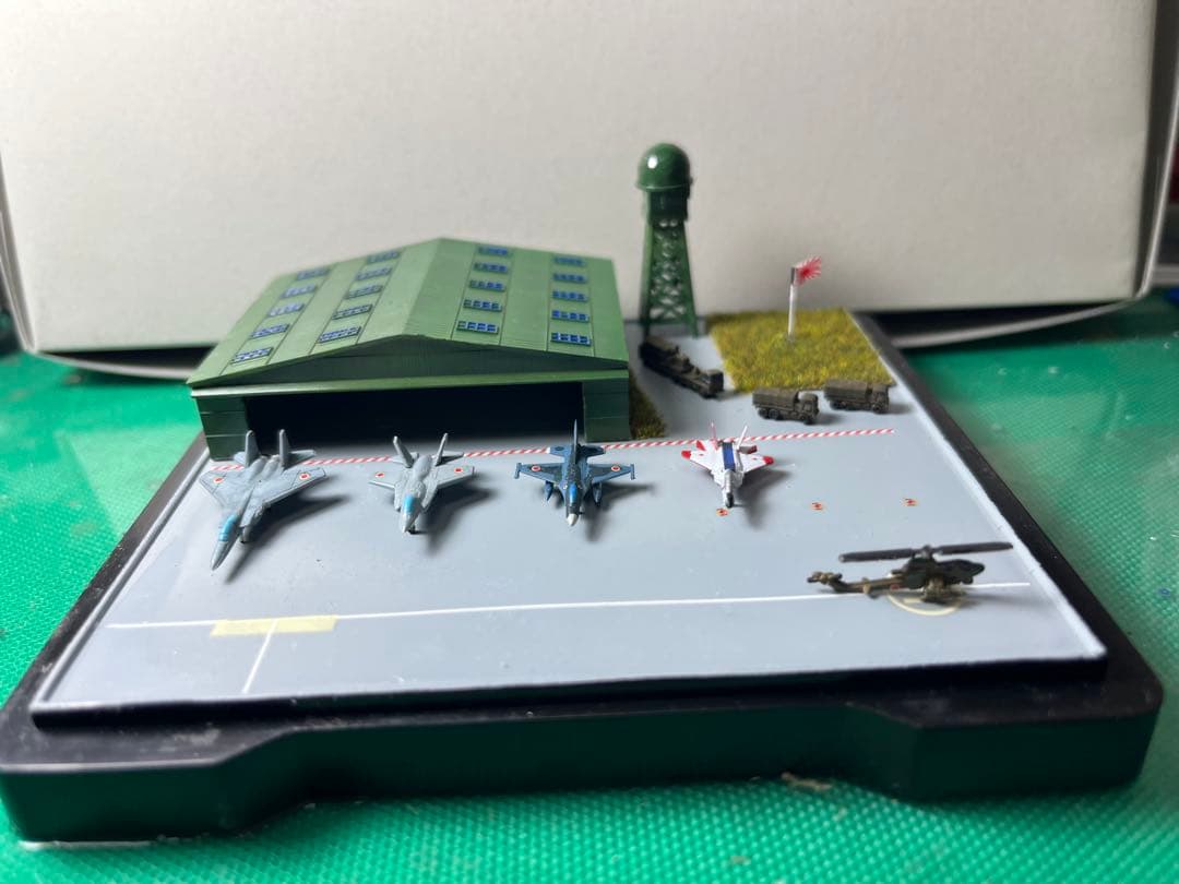 1/700自衛隊基地ジオラマ航空機付